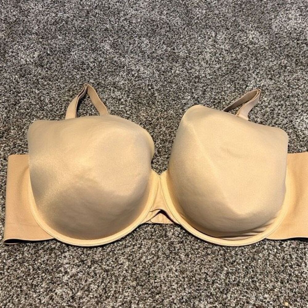 Cacique lightly lined full coverage bra size 46F